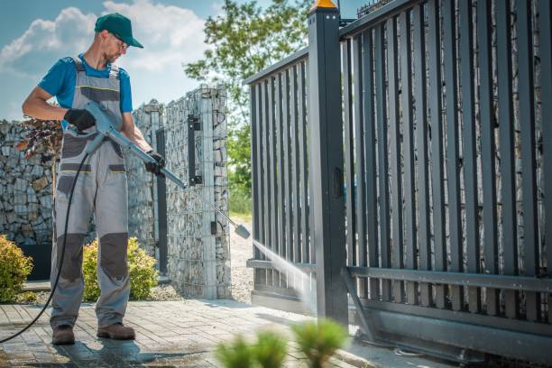 Animal Enclosure Cleaning in Dunlap, IN
